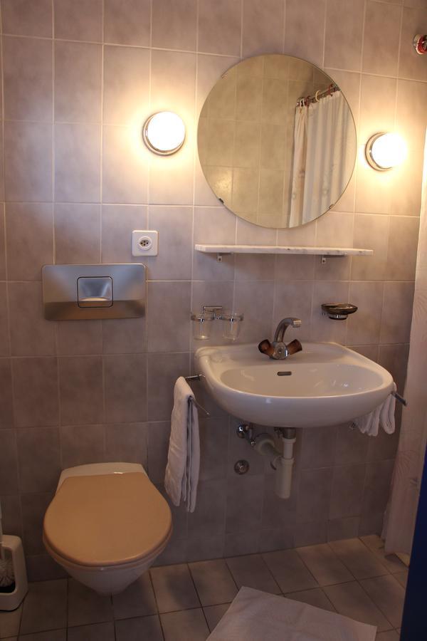 Hotel Schiffahrt Mols Bagian luar foto